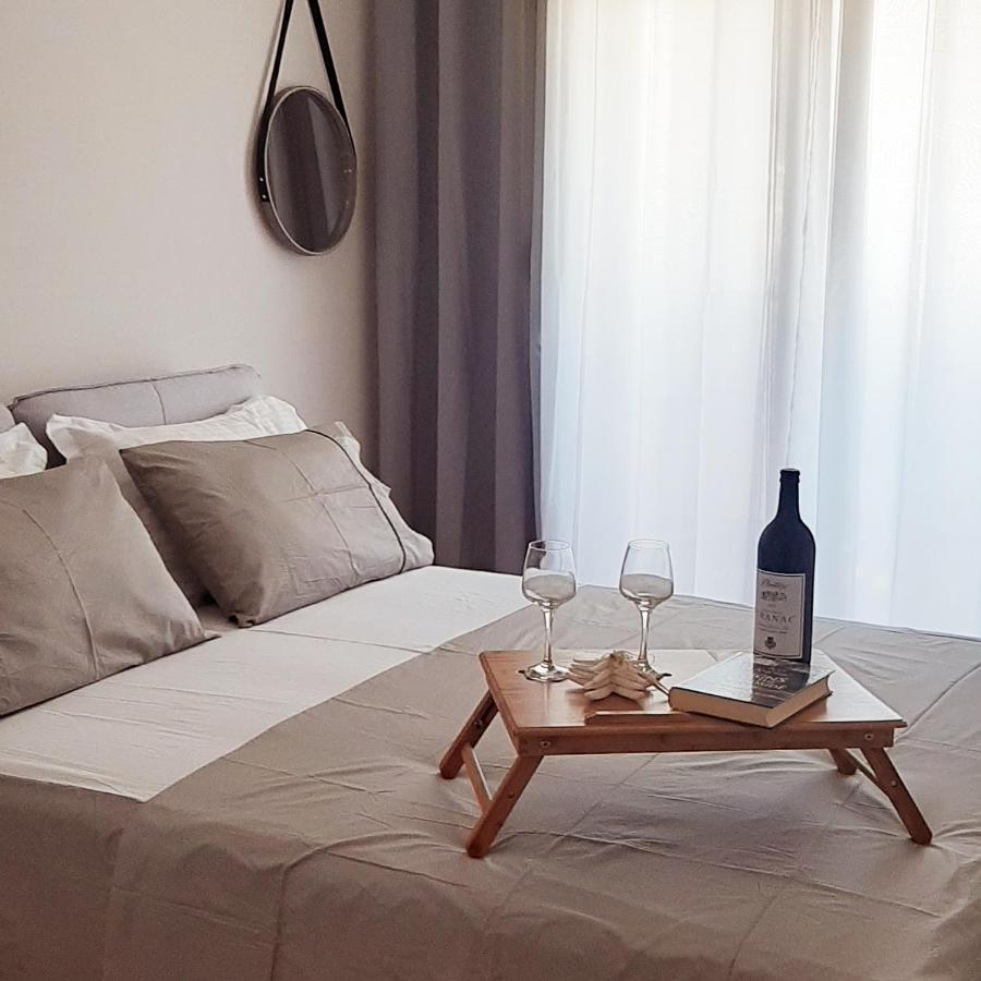 Lux Apartment Portovista บาร์ ภายนอก รูปภาพ
